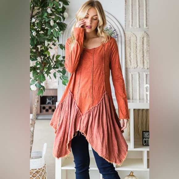 OLI & HALI Women’s MIX MEDIA SHARKBIKTE FLARE HEM TOP (Brick) - Picture 4 of 7